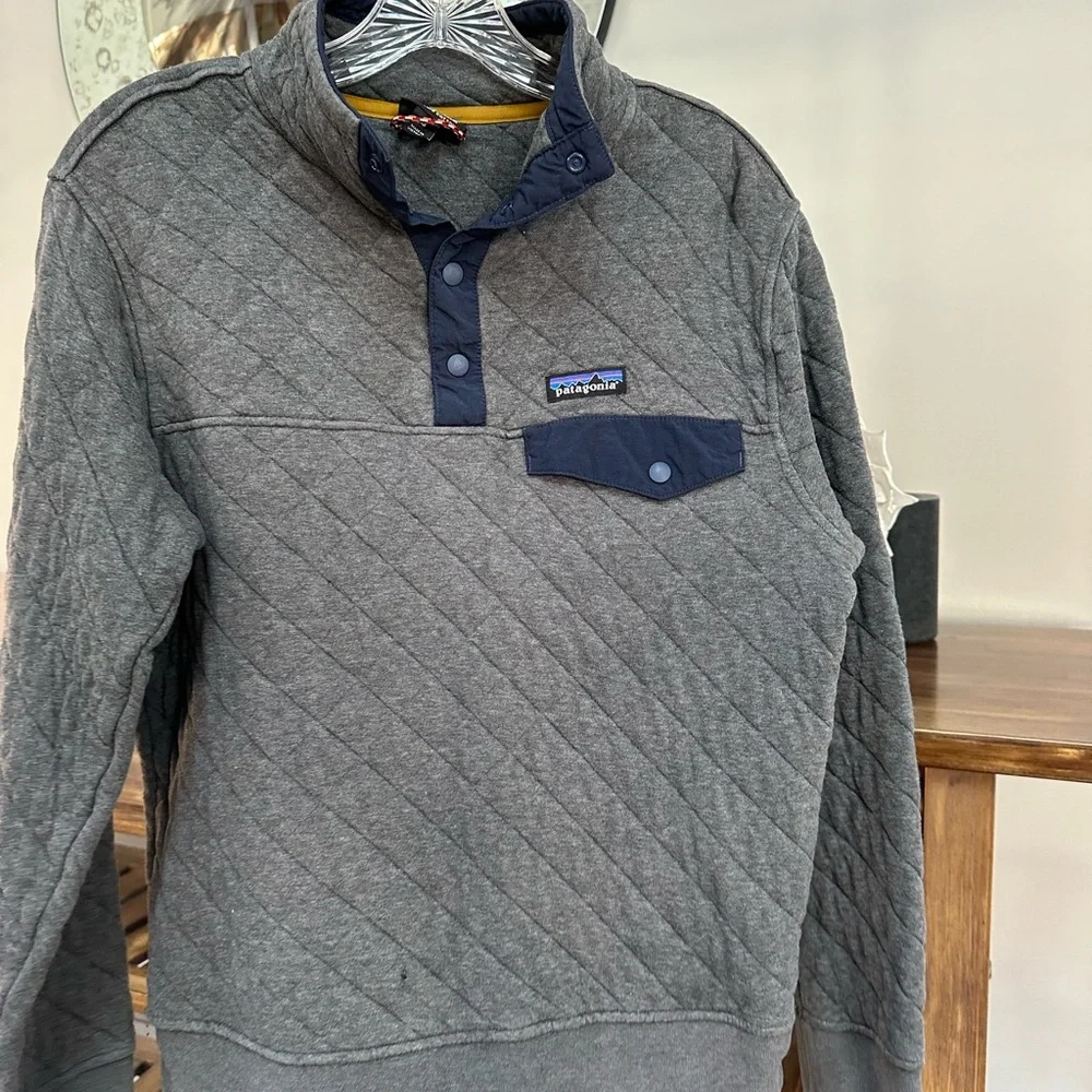Patagonia Pullover - Picture 7 of 7